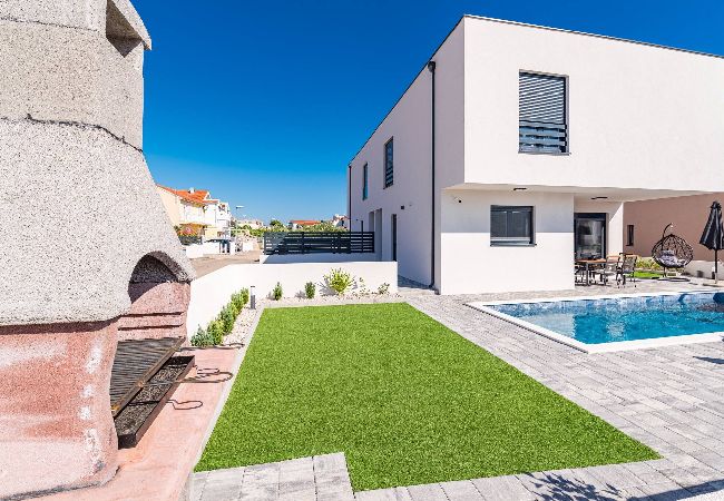 Villa in Vodice - Villa Ilma - three bedroom house with a swimming pool Villa in Vodice - Villa Ilma - three bedroom house with a swimming pool