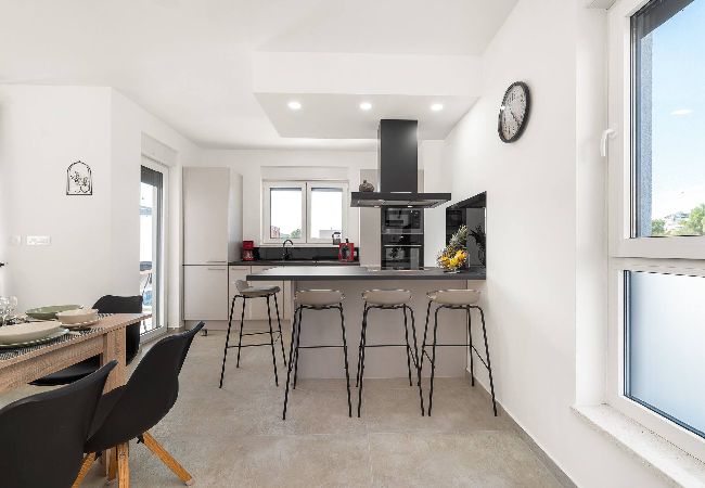 Villa in Vodice - Villa Ilma - three bedroom house with a swimming pool Villa in Vodice - Villa Ilma - three bedroom house with a swimming pool