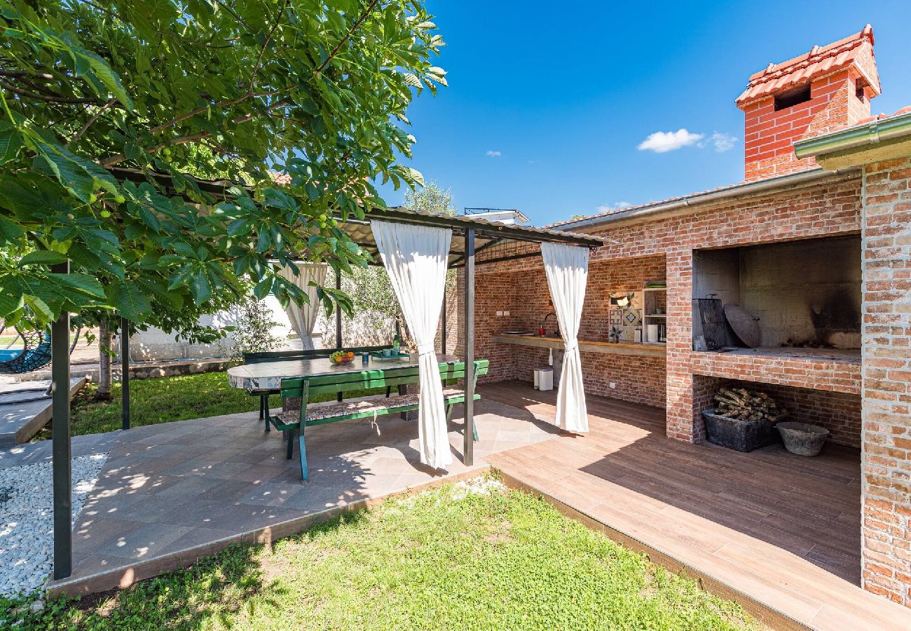House in Danilo Kraljice - Rural Holiday Home Endi 