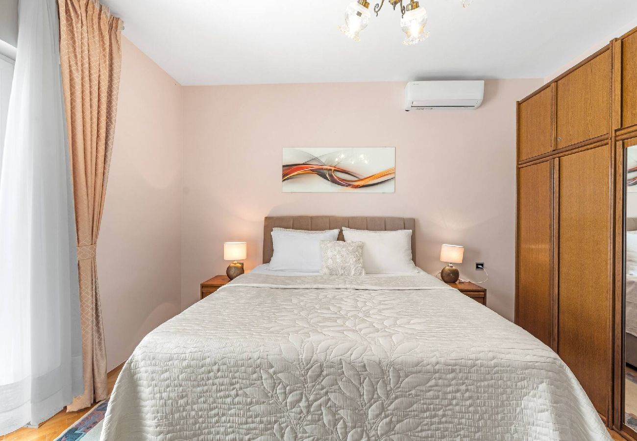 House in Danilo Kraljice - Rural Holiday Home Endi 