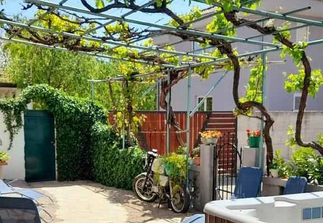 House in Pakoštane - Holiday Home Kotulin - three bedroom house with a terrace House in Pakoštane - Holiday Home Kotulin - three bedroom house with a terrace