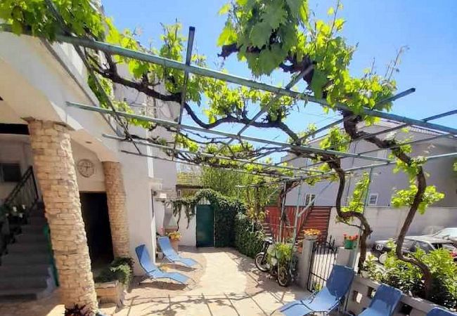 House in Pakoštane - Holiday Home Kotulin - three bedroom house with a terrace House in Pakoštane - Holiday Home Kotulin - three bedroom house with a terrace