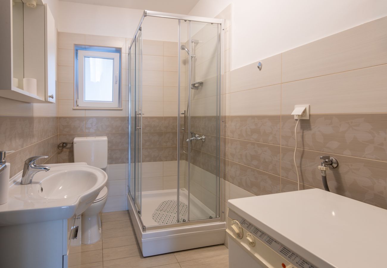 Studio in Grebaštica - Studio Apartment Miro