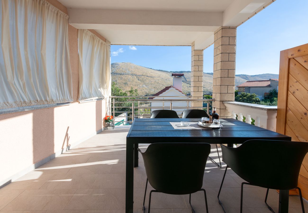 Studio in Grebaštica - Studio Apartment Miro