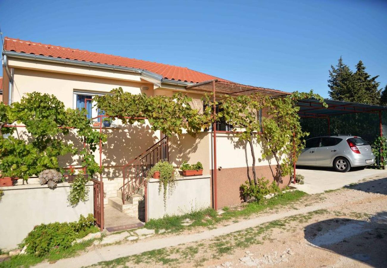 Apartment in Murter - Apartment Pia Murter