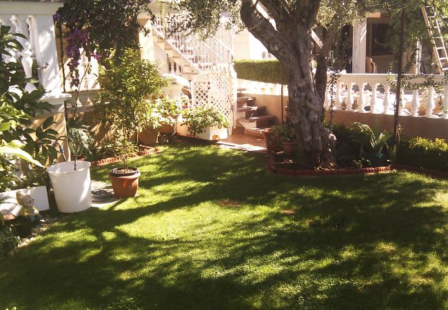 Apartment in Vodice - Apartments Gojevic - two bedroom apartment with a garden view A2 Apartment in Vodice - Apartments Gojevic - two bedroom apartment with a garden view A2