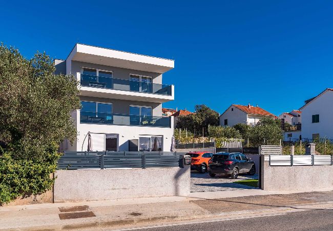Apartment in Šibenik-Brodarica - Apartments Velic - Two bedroom apartment with a terrace B Apartment in Šibenik-Brodarica - Apartments Velic - Two bedroom apartment with a terrace B