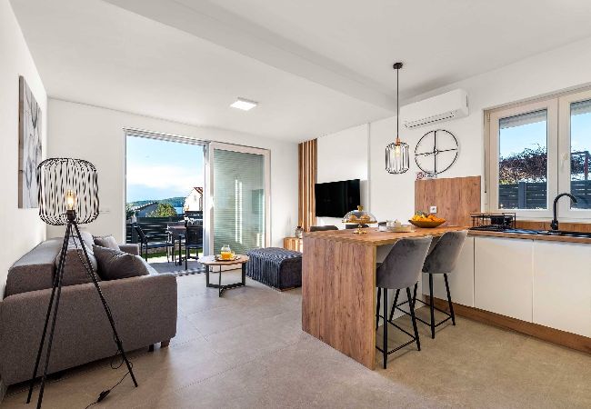 Apartment in Šibenik-Brodarica - Apartments Velic - Two bedroom apartment with a terrace A Apartment in Šibenik-Brodarica - Apartments Velic - Two bedroom apartment with a terrace A