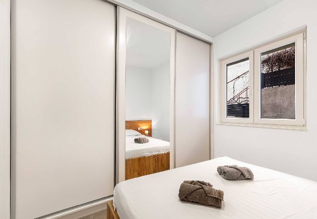 Apartment in Šibenik-Brodarica - Apartments Velic - Two bedroom apartment with a terrace A Apartment in Šibenik-Brodarica - Apartments Velic - Two bedroom apartment with a terrace A