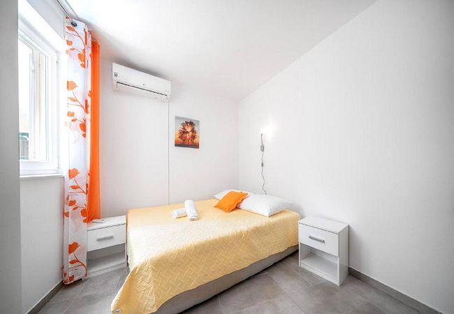 Studio in Vodice - Apartments Matija - Studio apartment 1 Studio in Vodice - Apartments Matija - Studio apartment 1