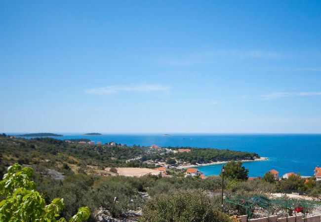 Apartment in Primošten - Apartments and Rooms Mikelin - Two-Bedroom Apartment with Sea View (Filip 1) Apartment in Primošten - Apartments and Rooms Mikelin - Two-Bedroom Apartment with Sea View (Filip 1)