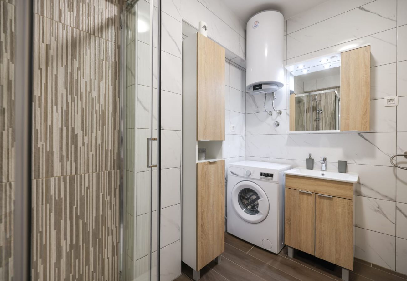 Apartment in Privlaka - Luxury apartments Sun@Set - One-room apartment with jacuzzi 