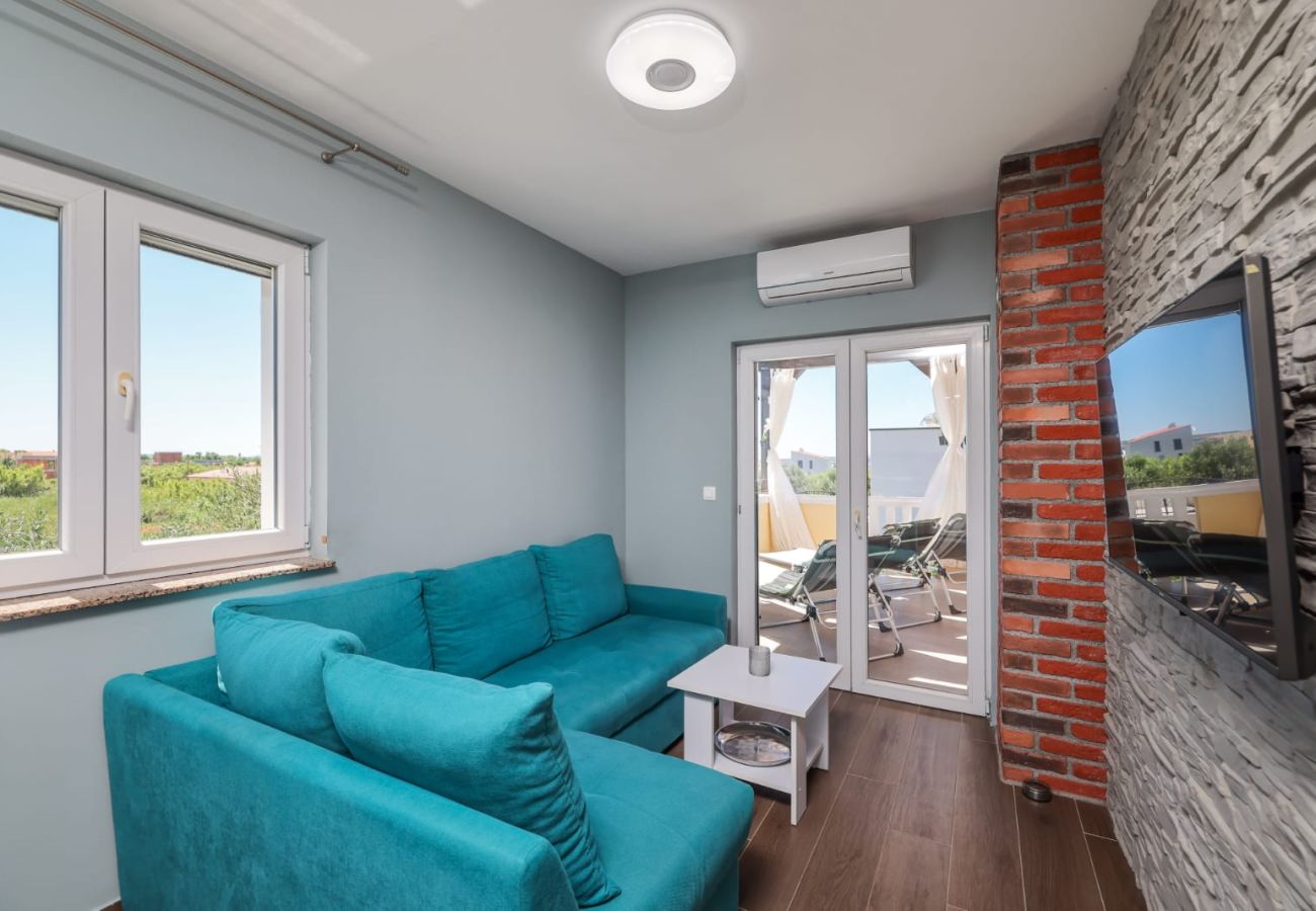 Apartment in Privlaka - Luxury apartments Sun@Set - One-room apartment with jacuzzi 