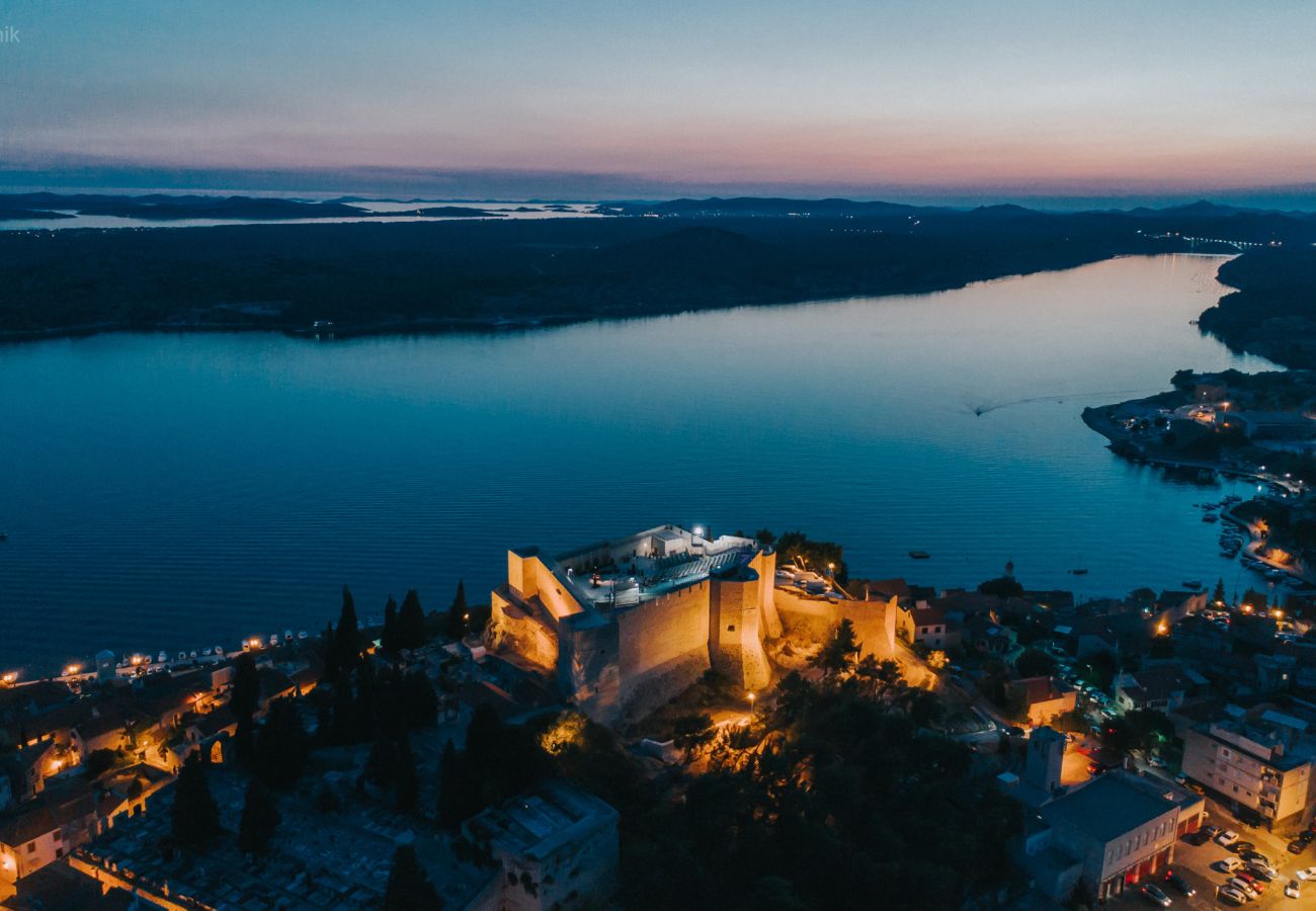 Studio in Bilice - Studio Apartment Sekula