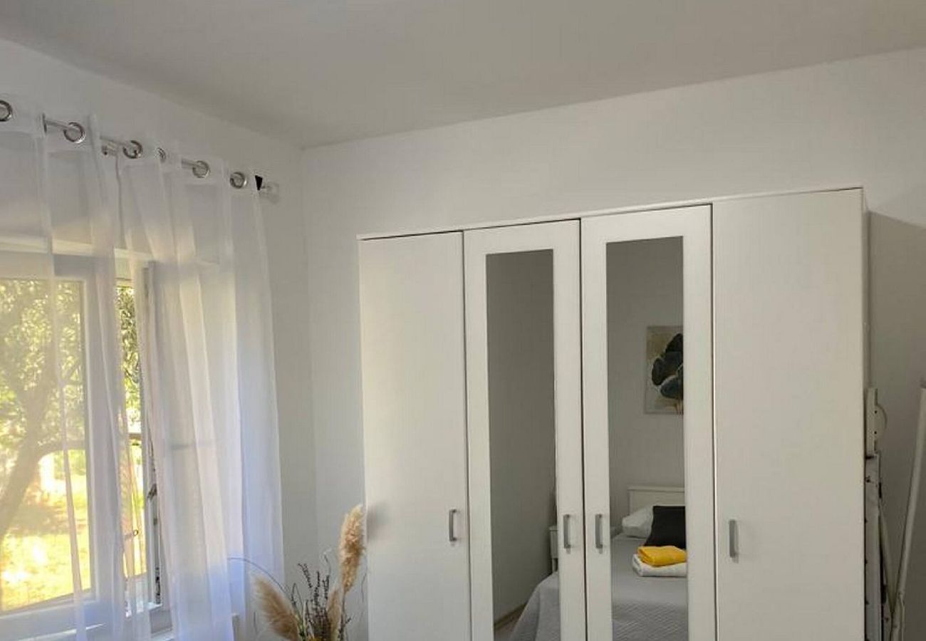 Apartment in Brištane - Rural Apartment Ante 