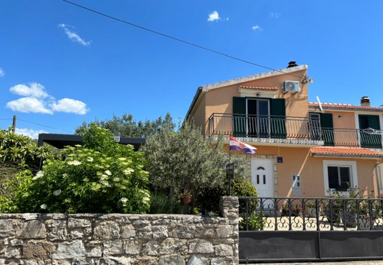 Apartment in Brištane - Rural Apartment Ante 