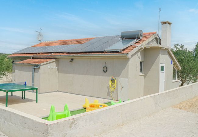 House in Vodice - Villa Ivana - Two bedroom house with outdoor pool House in Vodice - Villa Ivana - Two bedroom house with outdoor pool