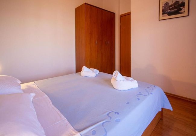 Apartment in Pašman - Apartments Torina Pašman - One bedroom apartment with a sea view A1 Apartment in Pašman - Apartments Torina Pašman - One bedroom apartment with a sea view A1