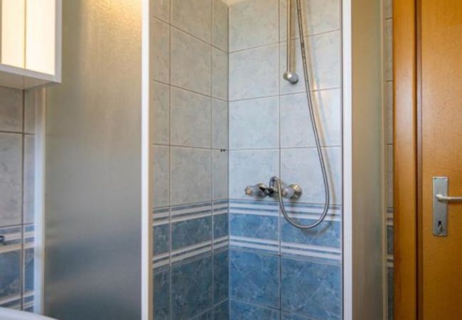 Apartment in Pašman - Apartments Torina Pašman - One bedroom apartment with a sea view A2 Apartment in Pašman - Apartments Torina Pašman - One bedroom apartment with a sea view A2