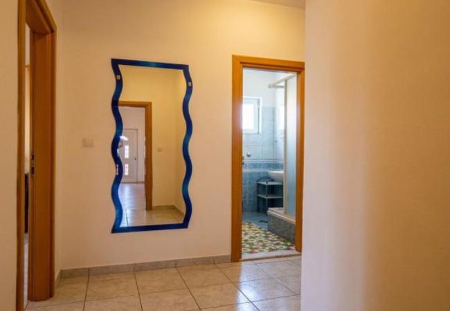 Apartment in Pašman - Apartments Torina Pašman - One bedroom apartment with a sea view A2 Apartment in Pašman - Apartments Torina Pašman - One bedroom apartment with a sea view A2