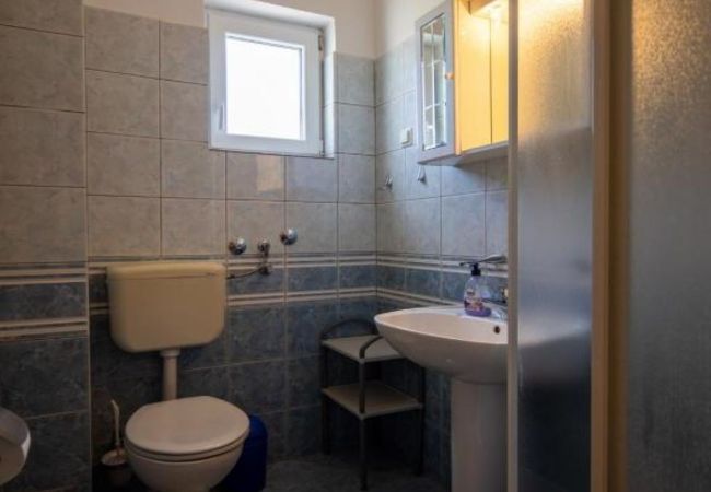 Apartment in Pašman - Apartments Torina Pašman - One bedroom apartment with a sea view A2 Apartment in Pašman - Apartments Torina Pašman - One bedroom apartment with a sea view A2