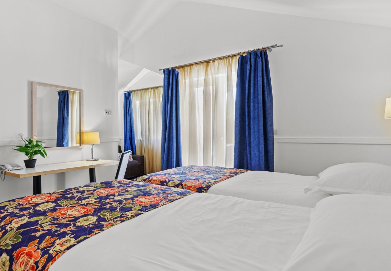 Apartment in Šibenik - Resort Apartment A3 (4+3)