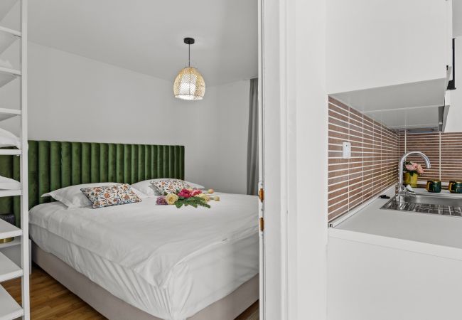 Apartment in Šibenik - Resort A1 Apartment (2+2) sea view Apartment in Šibenik - Resort A1 Apartment (2+2) sea view