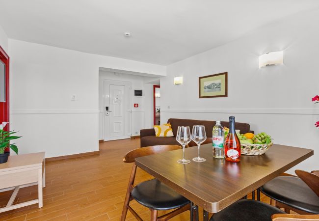 Apartment in Šibenik - Resort Apartment A2 (3+2) Apartment in Šibenik - Resort Apartment A2 (3+2)