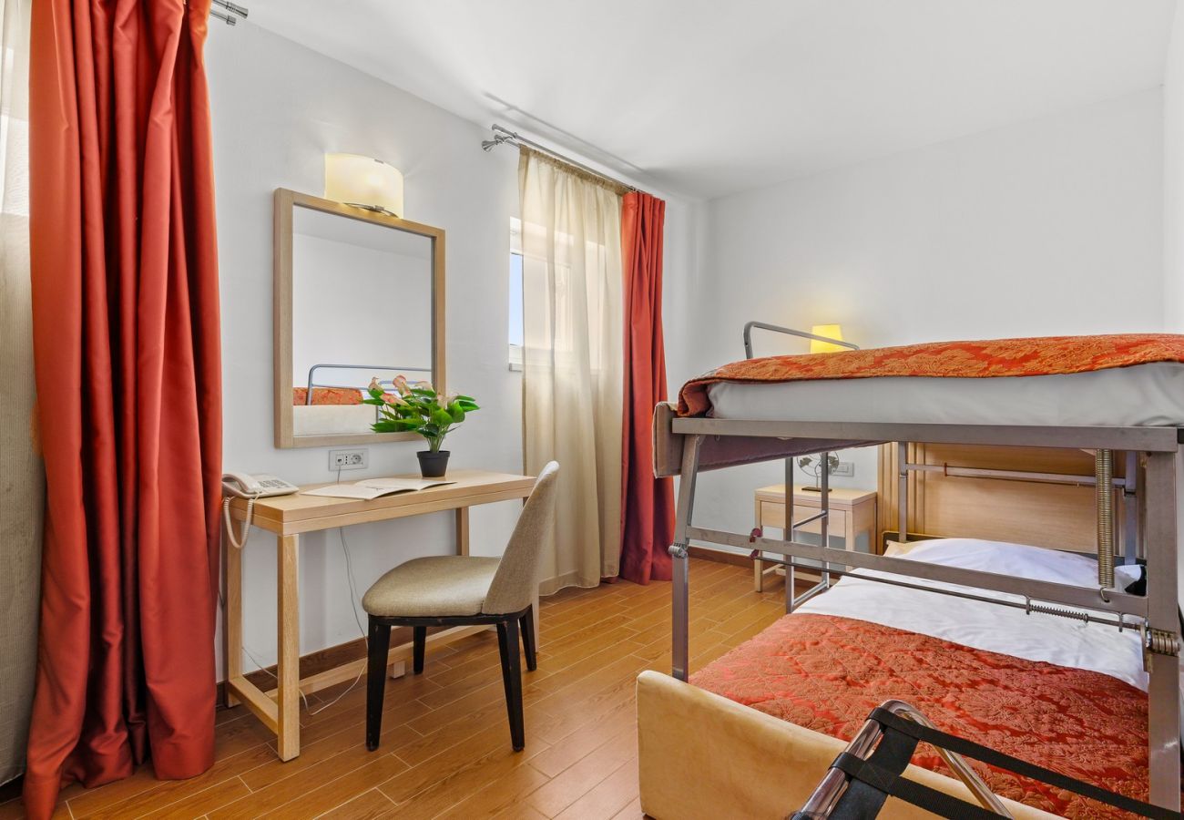 Apartment in Šibenik - Resort Apartment A2 (3+2)