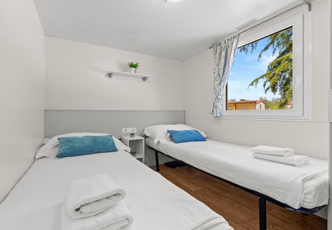 Mobile home in Šibenik - Resort Mobile Home - three bedroom