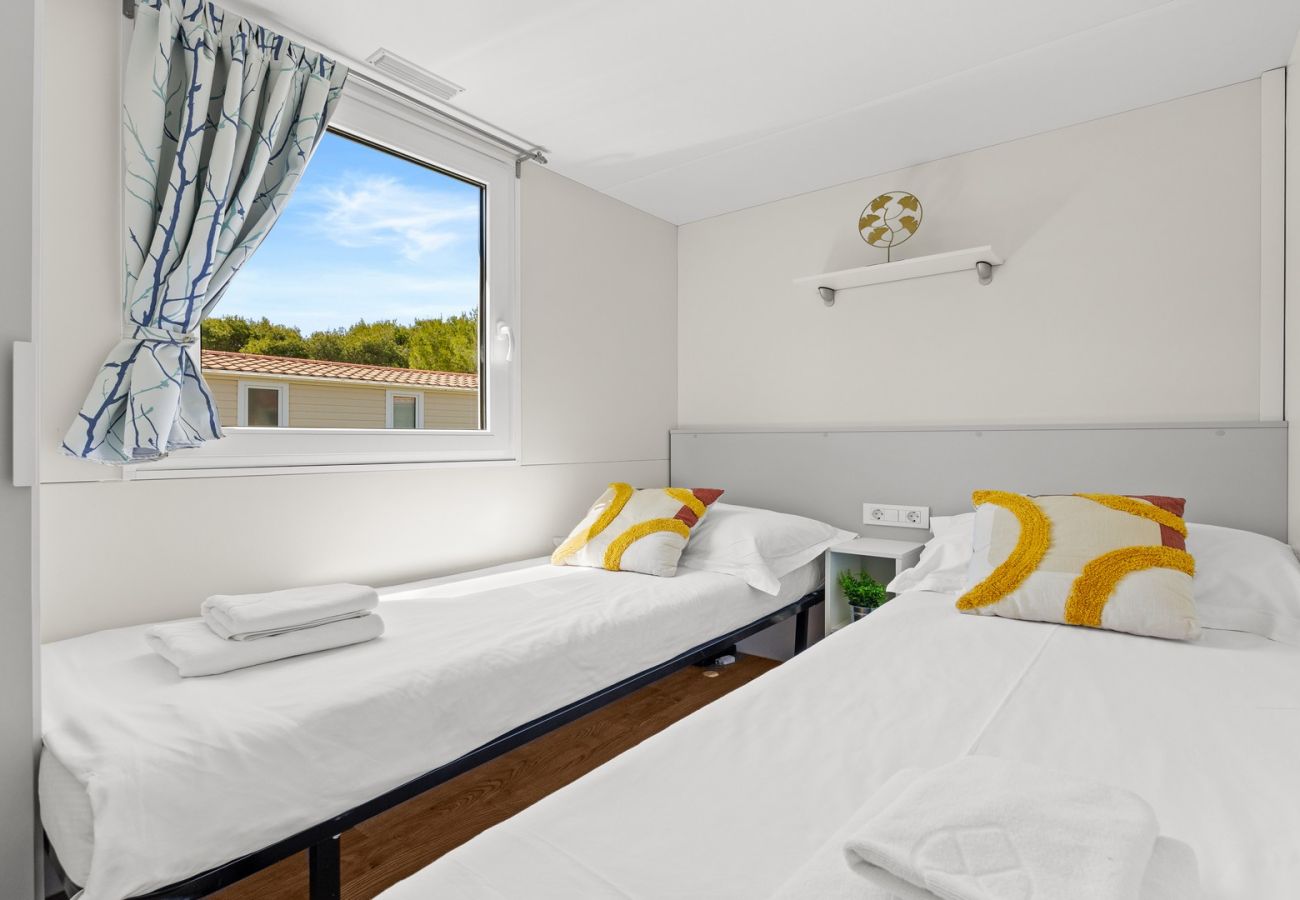 Mobile home in Šibenik - Resort Mobile Home - three bedroom