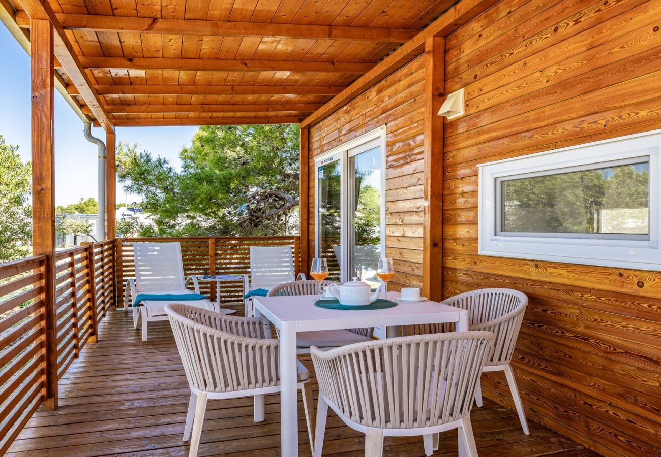 Mobile home in Šibenik - Resort Luxury Mobile Home (4+1) view Marina