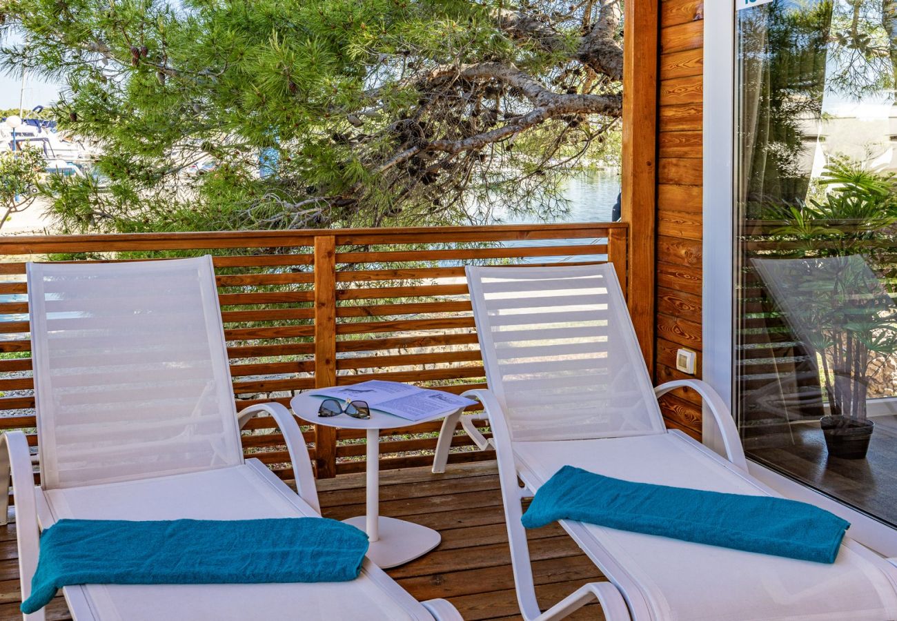Mobile home in Šibenik - Resort Luxury Mobile Home (4+1) view Marina