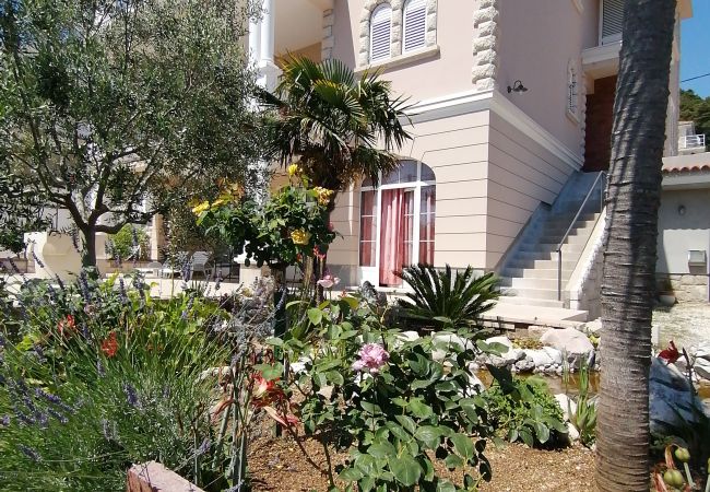 Apartment in Rab - Seaside Family Apartment Una - Sunny Rab Island Apartment in Rab - Seaside Family Apartment Una - Sunny Rab Island