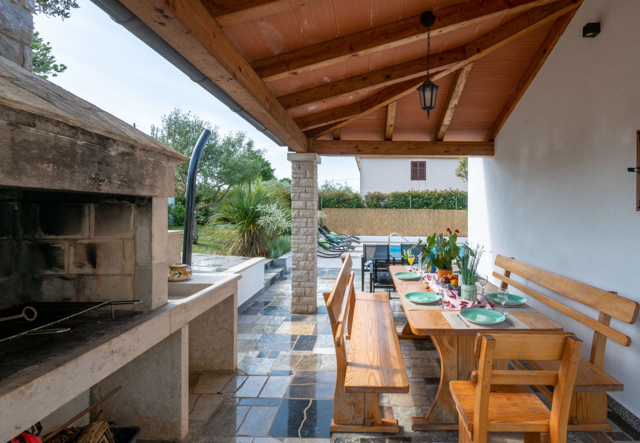 House in Vodnjan - Charming Holiday House Mara