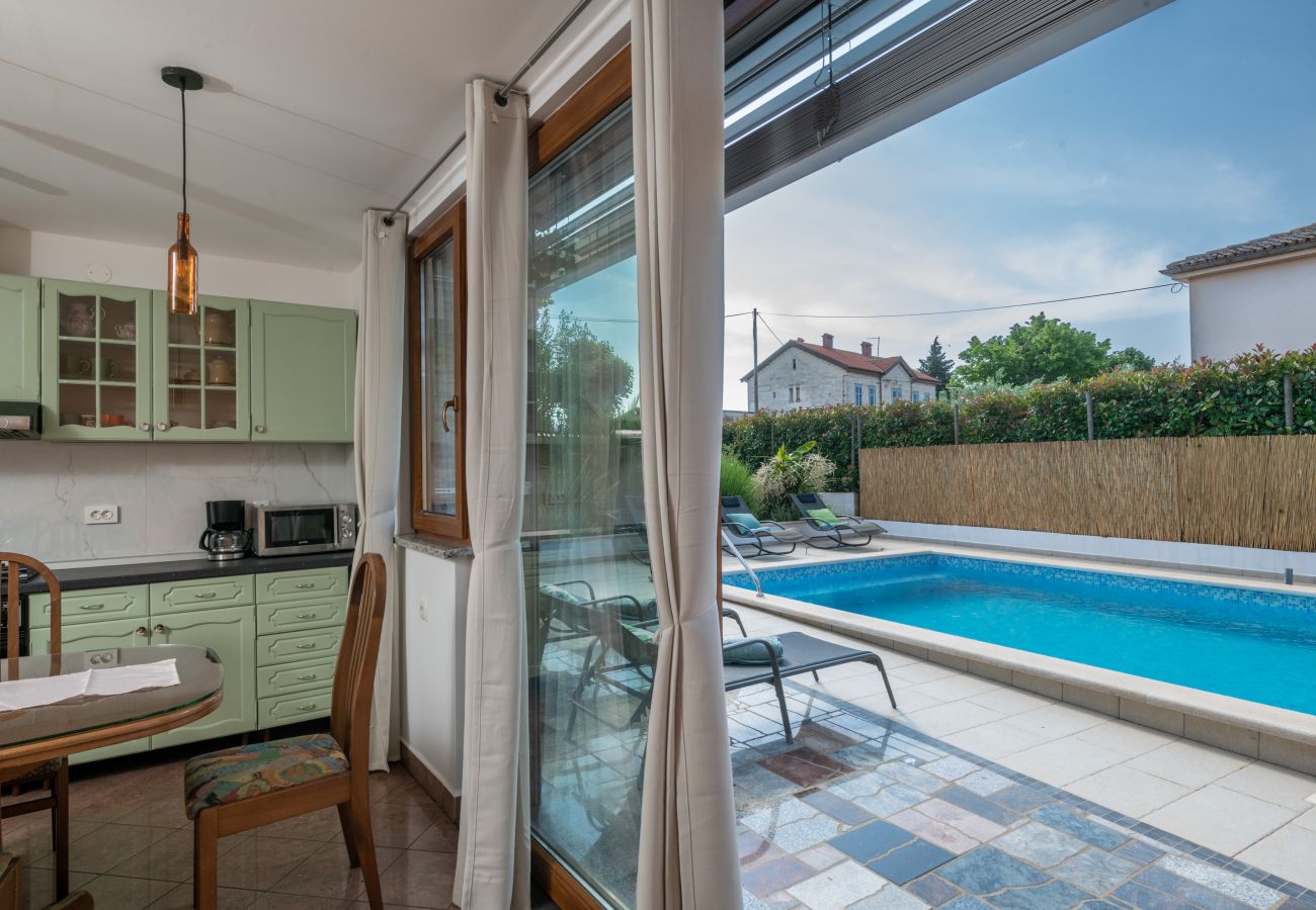 House in Vodnjan - Charming Holiday House Mara