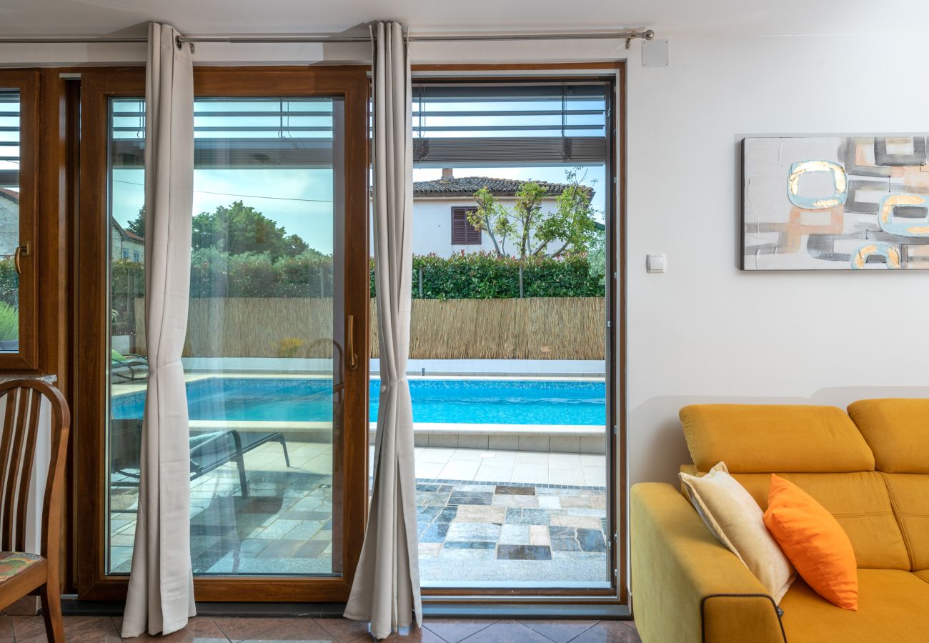 House in Vodnjan - Charming Holiday House Mara