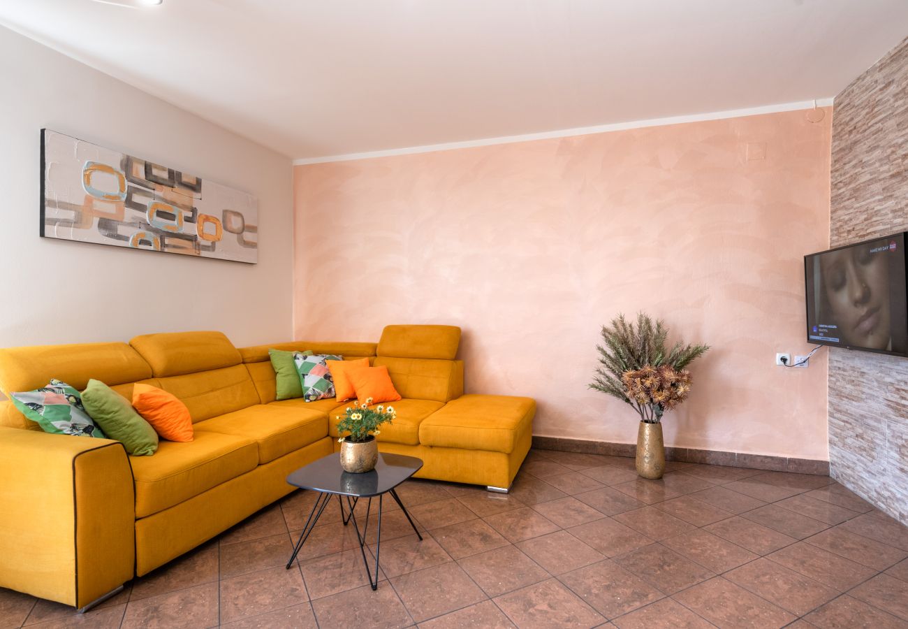 House in Vodnjan - Charming Holiday House Mara