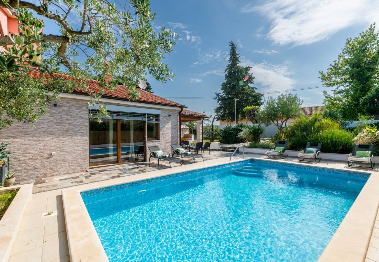House in Vodnjan - Charming Holiday House Mara