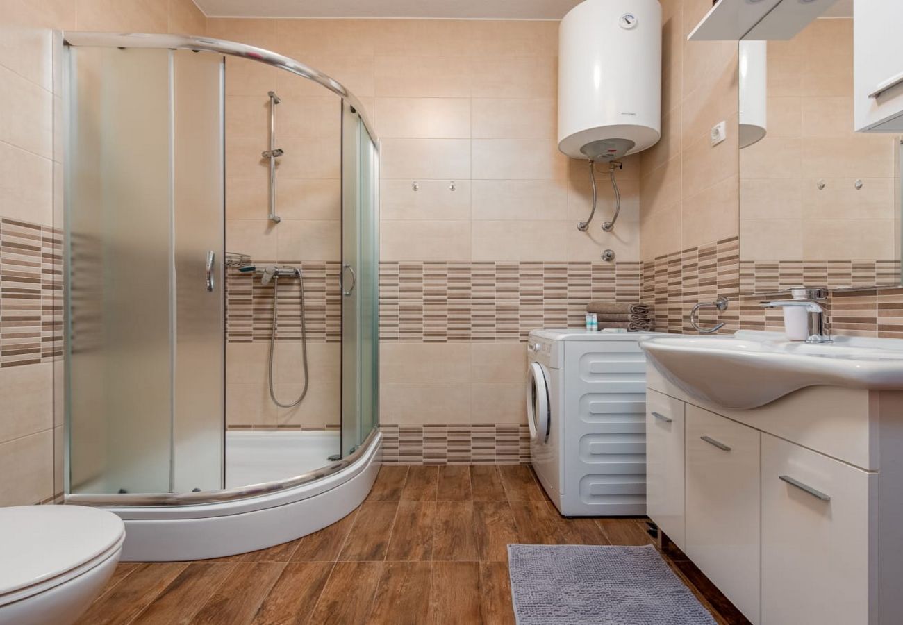 Apartment in Sukošan - Apartment Dora - Two bedroom apartment with terrace