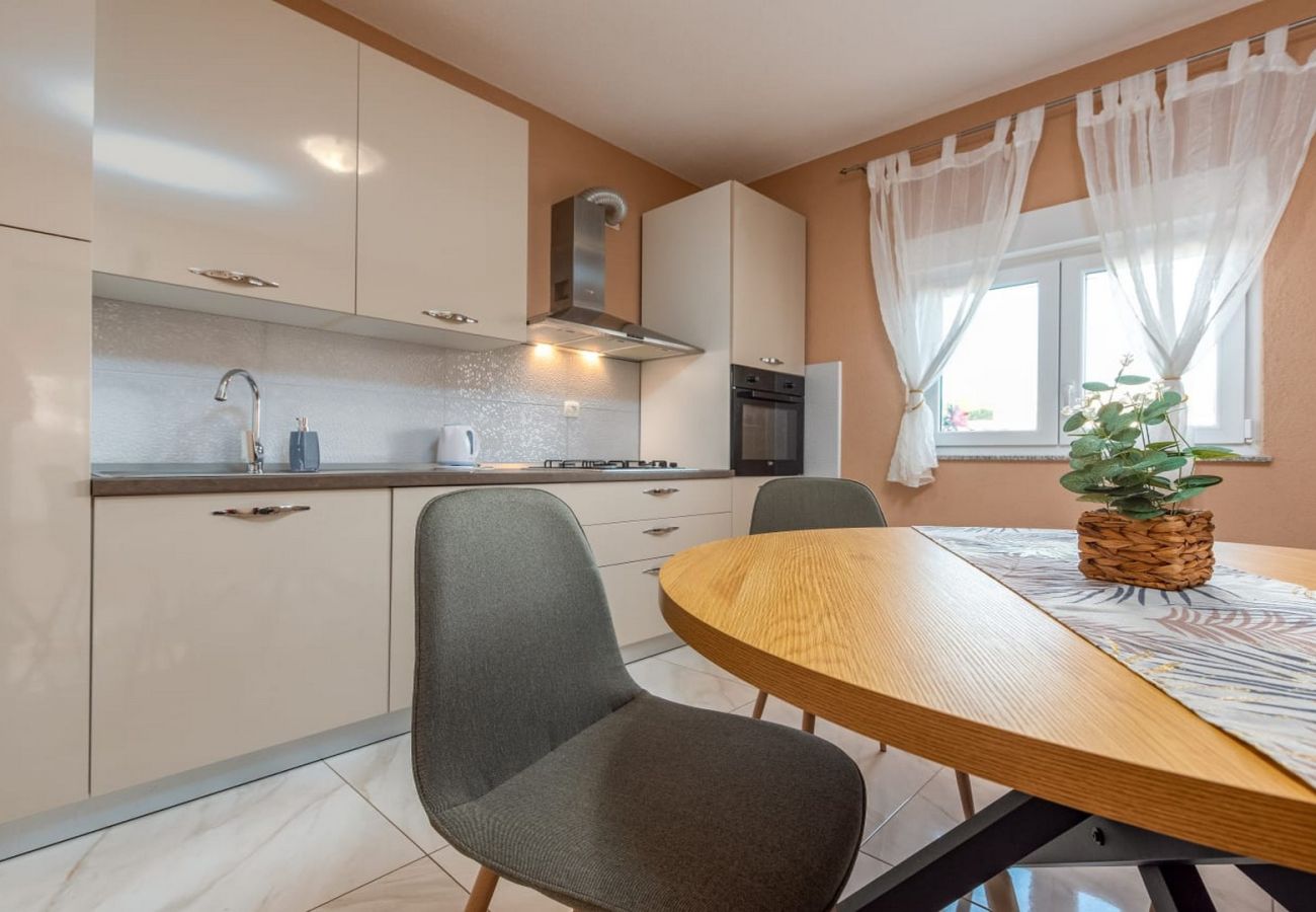 Apartment in Sukošan - Apartment Dora - Two bedroom apartment with terrace