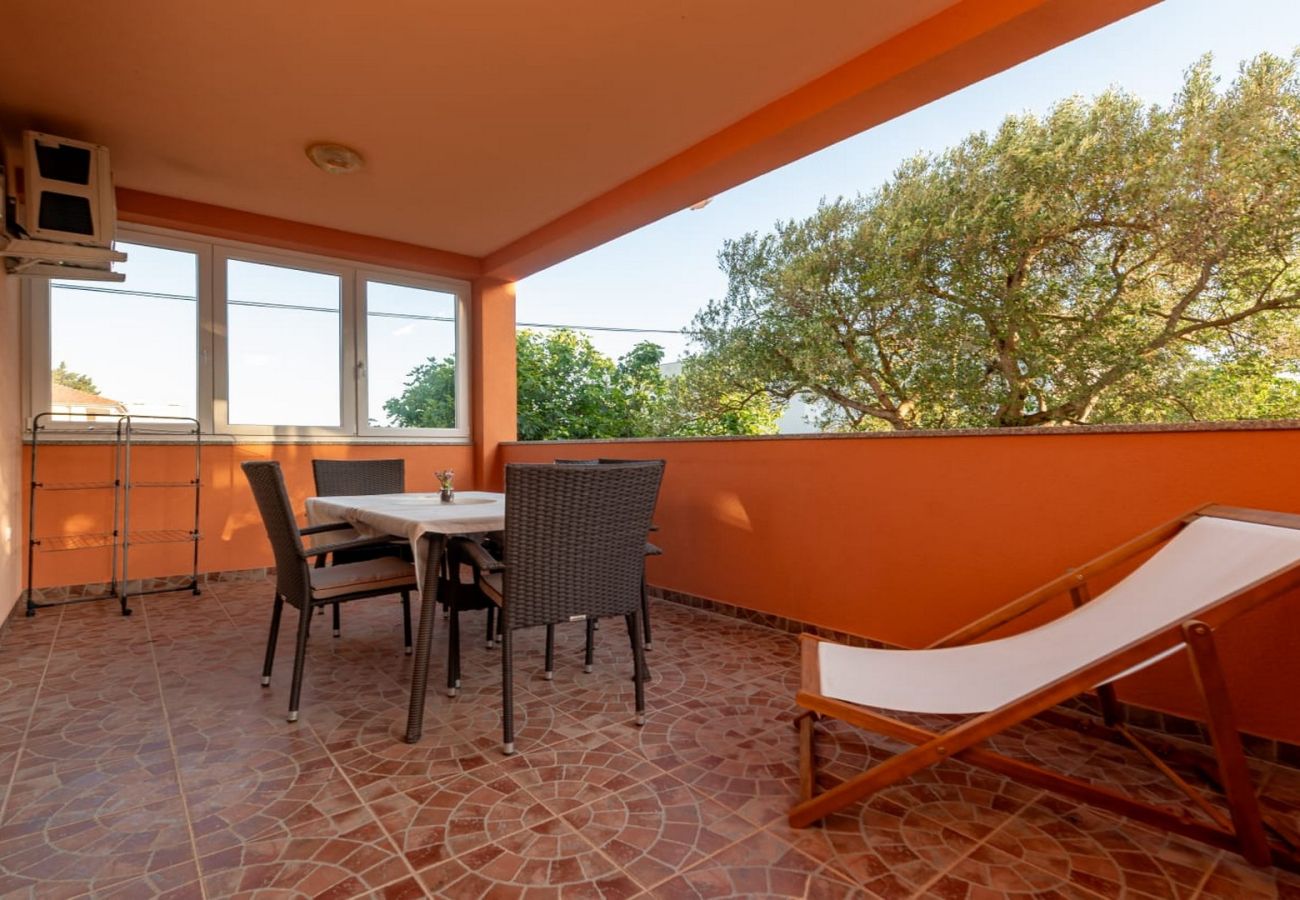 Apartment in Sukošan - Apartment Dora - Two bedroom apartment with terrace