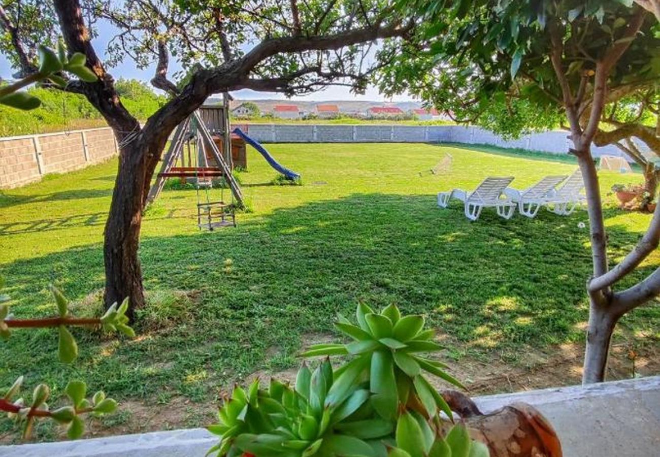 House in Ražanac - House Rose - three bedroom house with outdoor pool