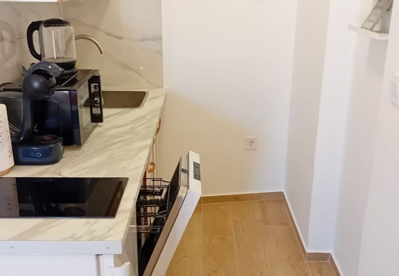 Studio in Tribunj - Apartments Alaga - Studio D