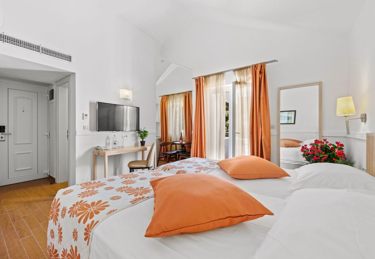 Apartment in Šibenik - Resort Apartment A1 (2+2) 2