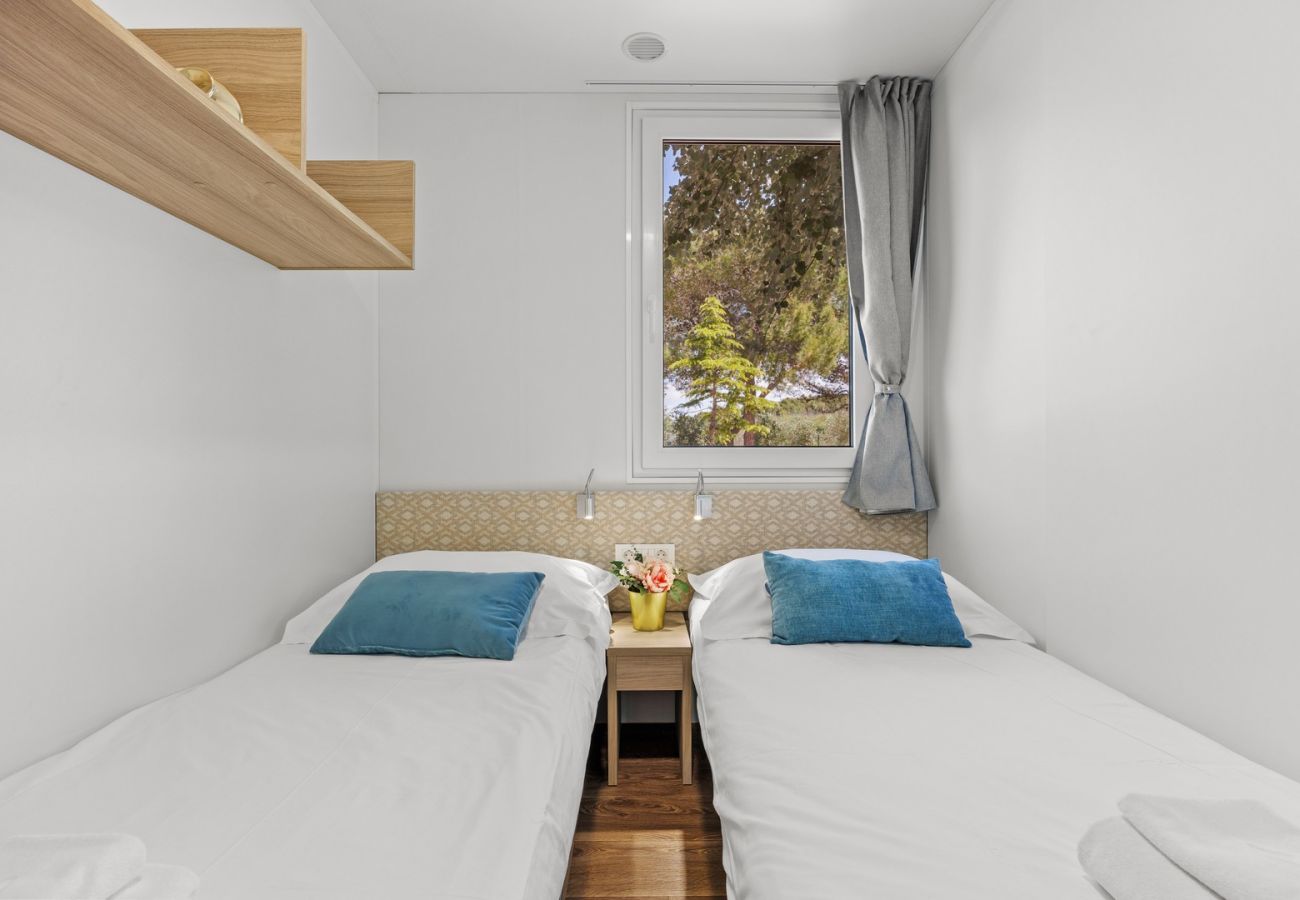 Mobile home in Šibenik - Resort Luxury Mobile Home (6+1) 2 