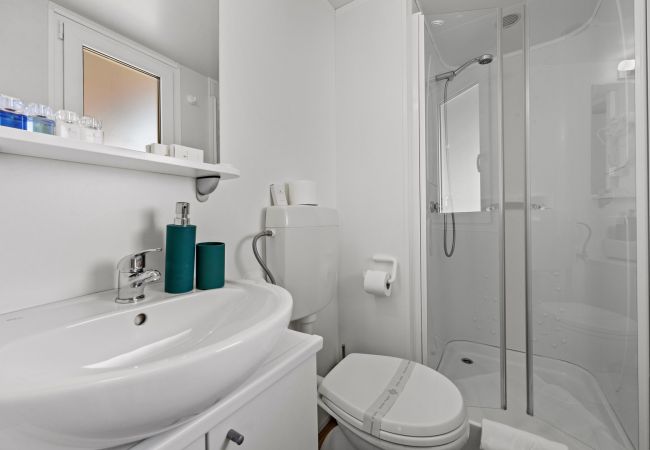 Mobile home in Šibenik - Resort Mobile Home - three bedroom 2 Mobile home in Šibenik - Resort Mobile Home - three bedroom 2