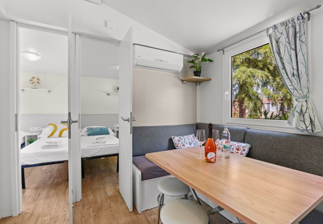 Mobile home in Šibenik - Resort Mobile Home - three bedroom 2 Mobile home in Šibenik - Resort Mobile Home - three bedroom 2