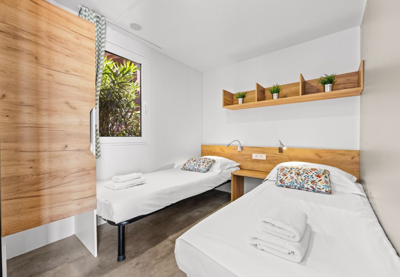 Mobile home in Šibenik - Resort Premium Mobile Home (4+1) Beachfront 2