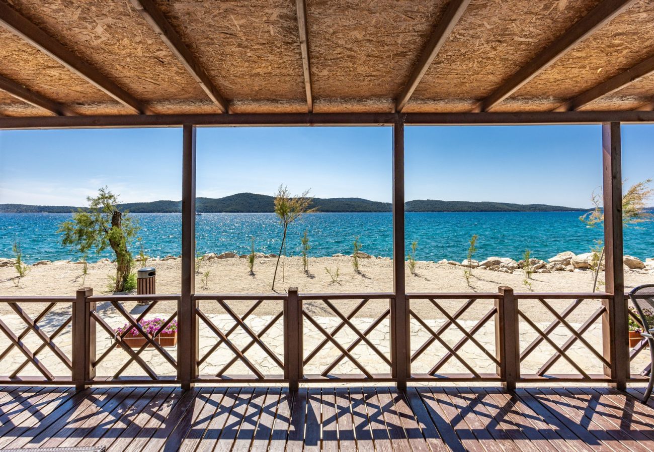 Mobile home in Šibenik - Resort Premium Mobile Home (4+1) Beachfront 2